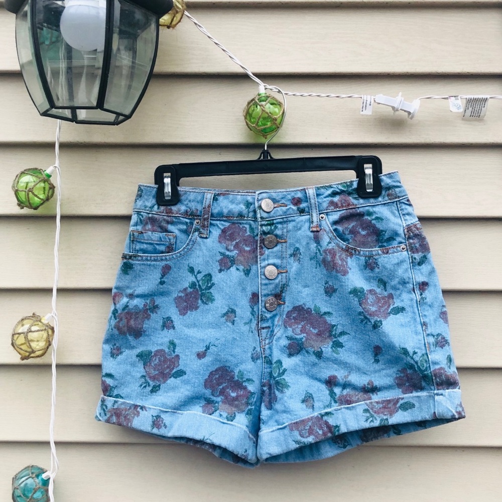 BDG Super High Rise Shorts